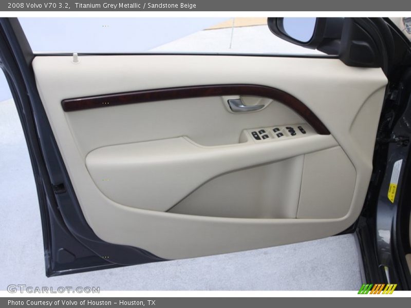 Door Panel of 2008 V70 3.2