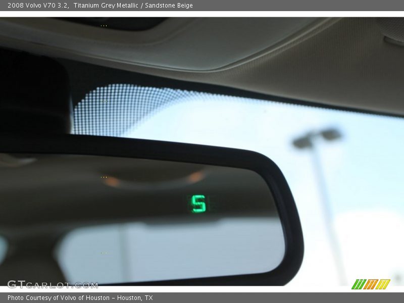 Titanium Grey Metallic / Sandstone Beige 2008 Volvo V70 3.2