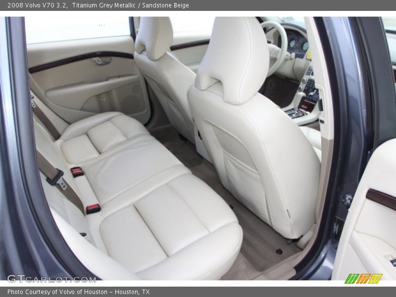 Rear Seat of 2008 V70 3.2