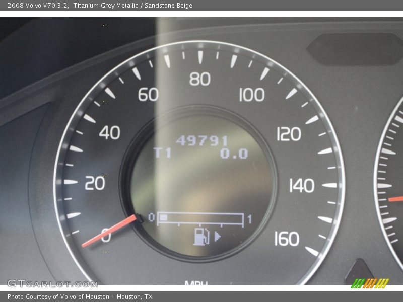 Titanium Grey Metallic / Sandstone Beige 2008 Volvo V70 3.2