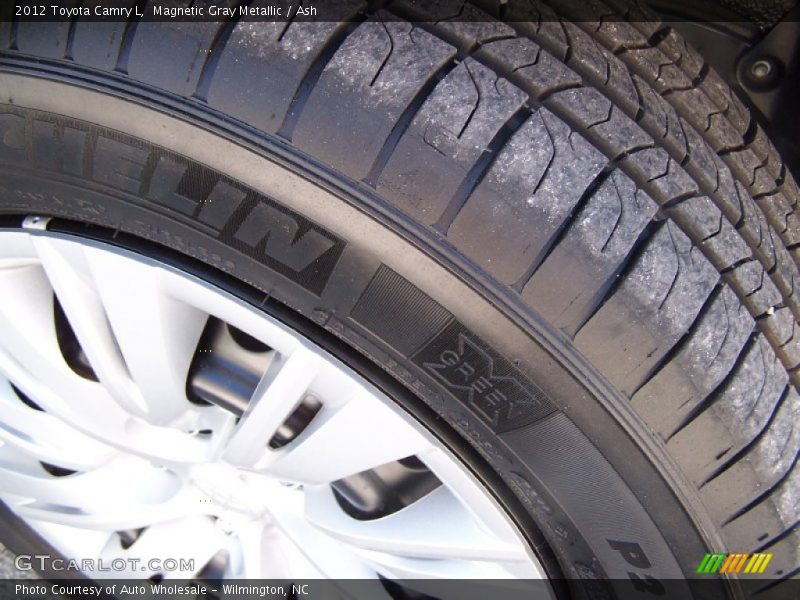 Magnetic Gray Metallic / Ash 2012 Toyota Camry L