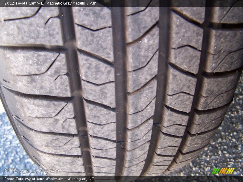 Magnetic Gray Metallic / Ash 2012 Toyota Camry L
