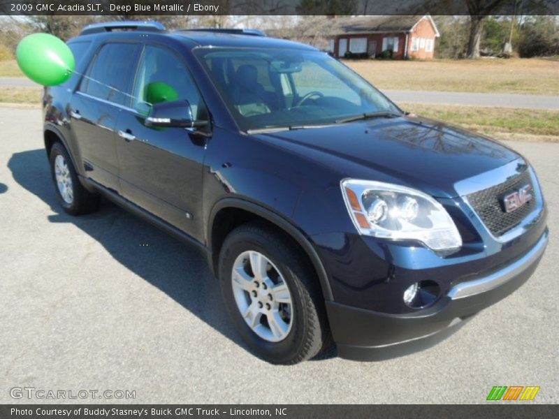 Front 3/4 View of 2009 Acadia SLT