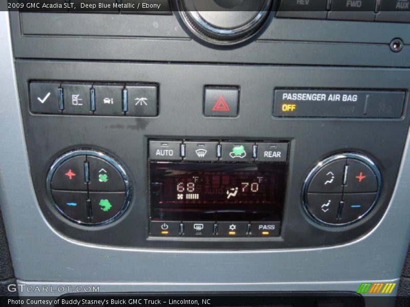Controls of 2009 Acadia SLT