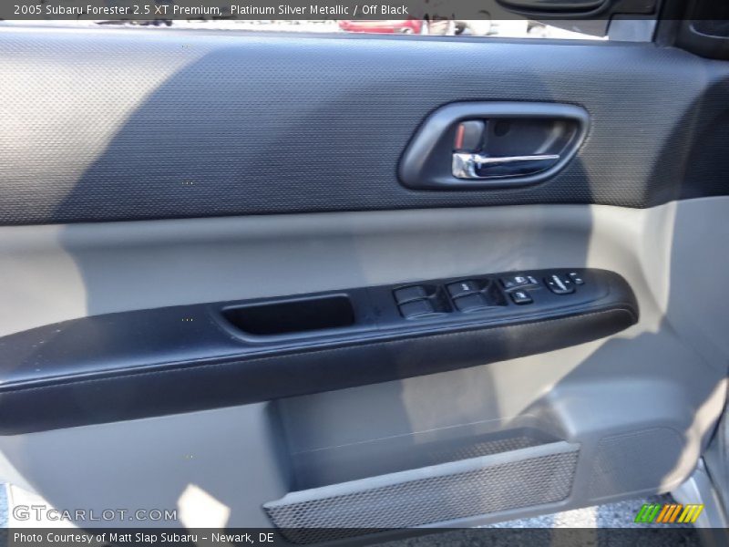 Platinum Silver Metallic / Off Black 2005 Subaru Forester 2.5 XT Premium