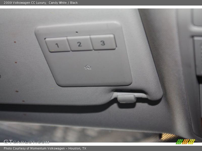 Candy White / Black 2009 Volkswagen CC Luxury