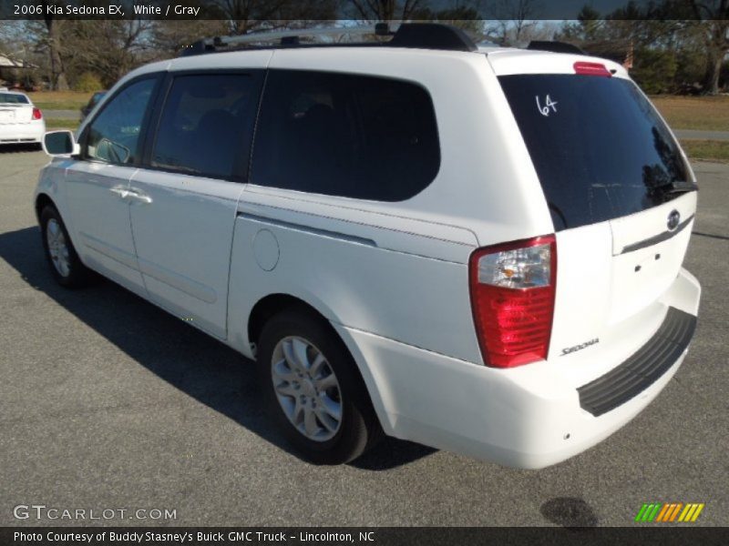 White / Gray 2006 Kia Sedona EX