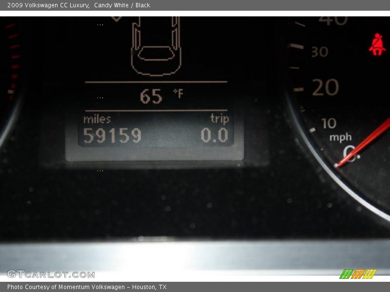 Candy White / Black 2009 Volkswagen CC Luxury