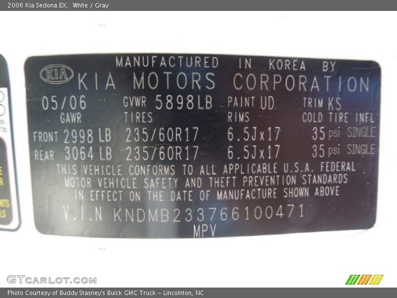 White / Gray 2006 Kia Sedona EX
