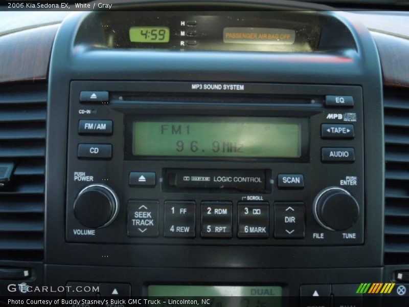 White / Gray 2006 Kia Sedona EX