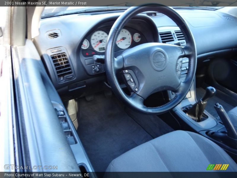 Merlot Metallic / Frost 2001 Nissan Maxima SE