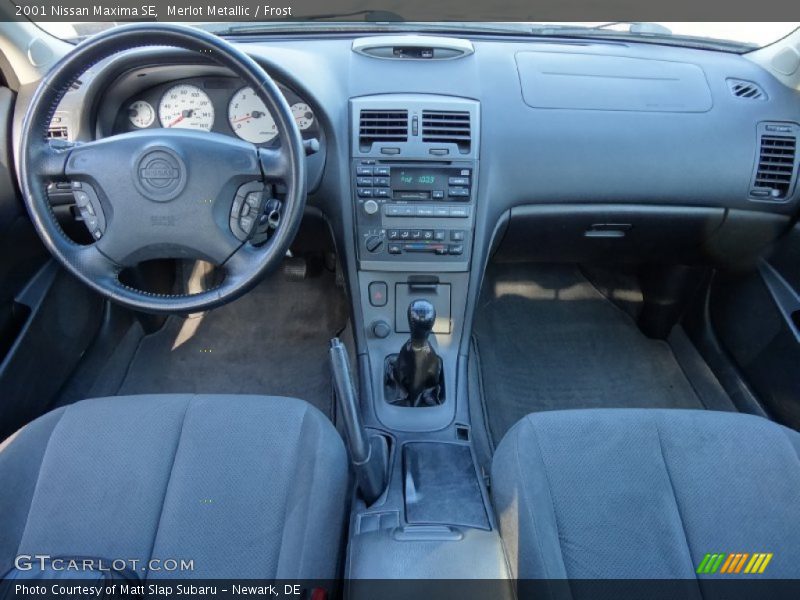 Dashboard of 2001 Maxima SE