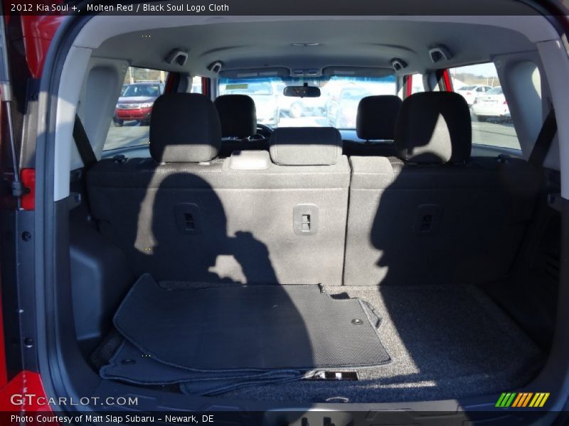 Molten Red / Black Soul Logo Cloth 2012 Kia Soul +