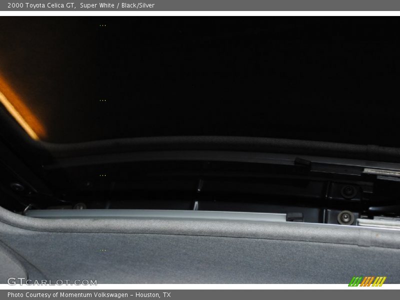 Super White / Black/Silver 2000 Toyota Celica GT