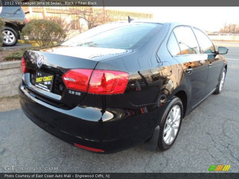 Black / Titan Black 2012 Volkswagen Jetta SE Sedan