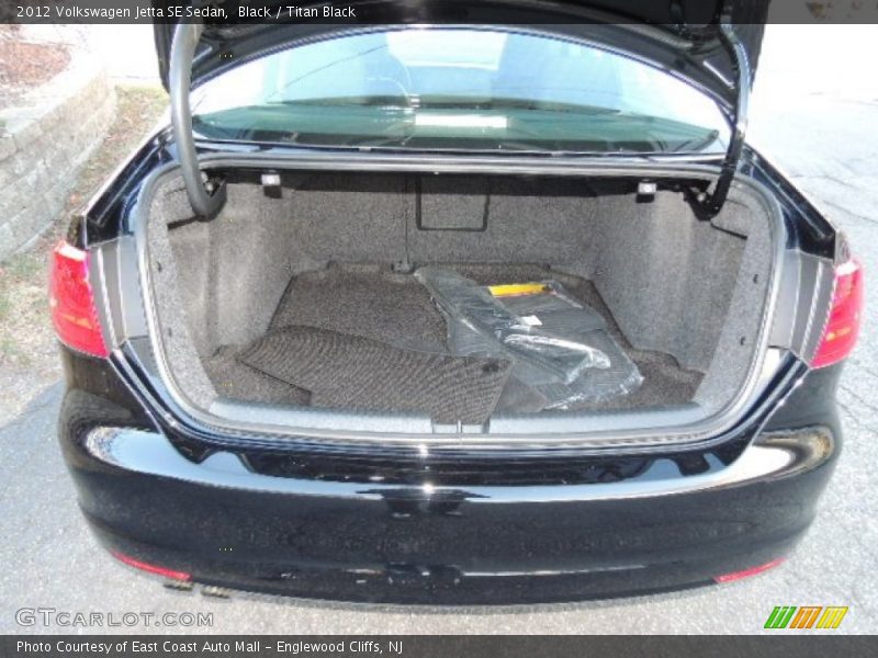 Black / Titan Black 2012 Volkswagen Jetta SE Sedan