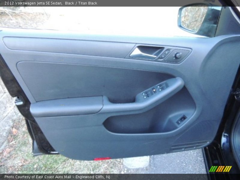 Black / Titan Black 2012 Volkswagen Jetta SE Sedan