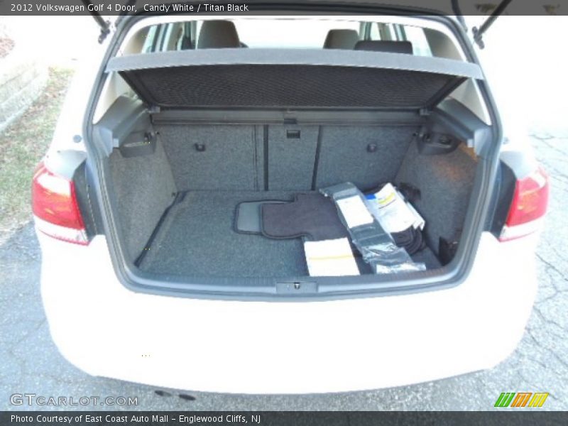Candy White / Titan Black 2012 Volkswagen Golf 4 Door