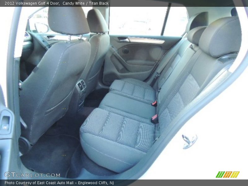 Candy White / Titan Black 2012 Volkswagen Golf 4 Door