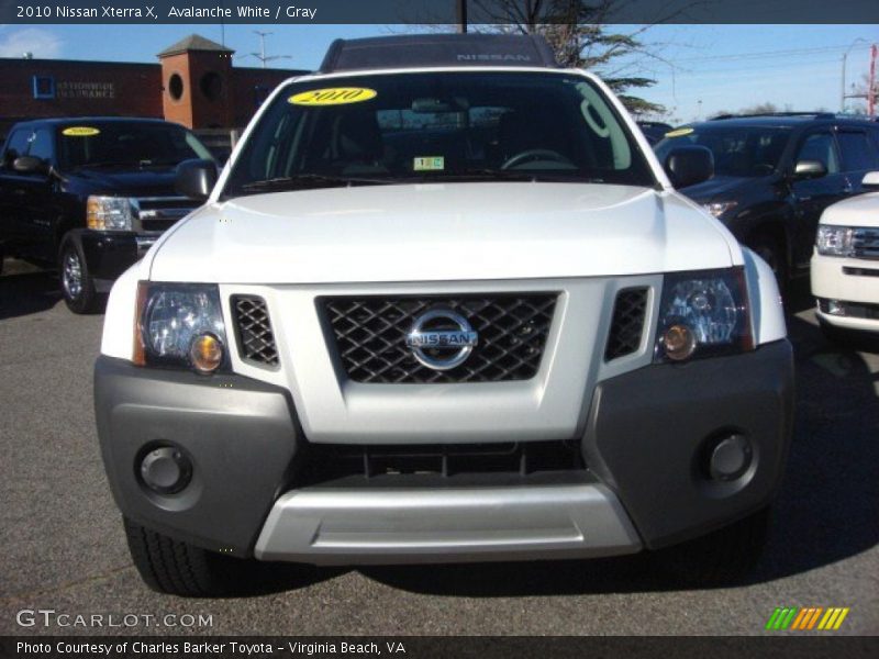 Avalanche White / Gray 2010 Nissan Xterra X