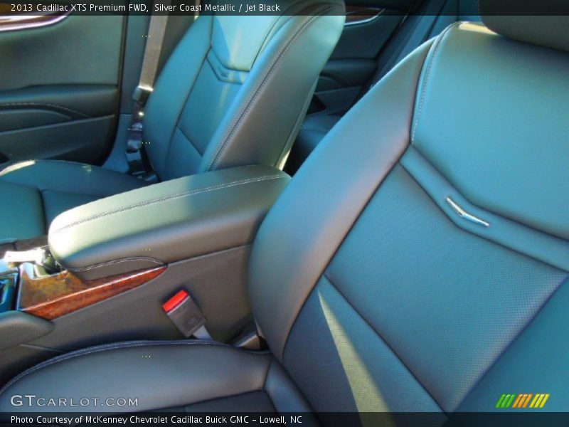 Silver Coast Metallic / Jet Black 2013 Cadillac XTS Premium FWD