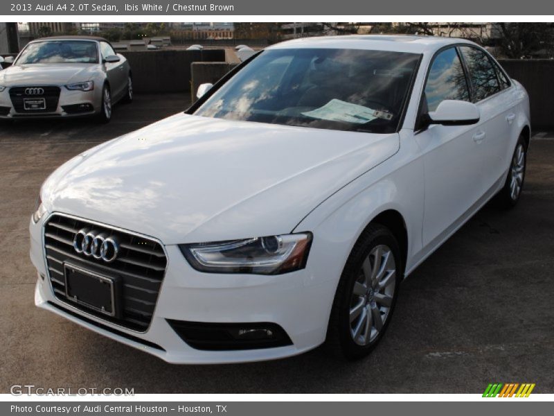 Front 3/4 View of 2013 A4 2.0T Sedan