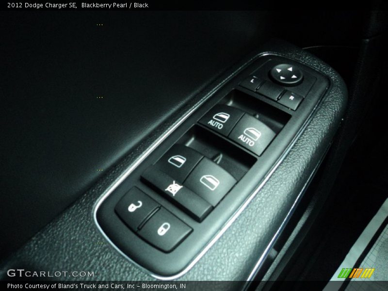 Blackberry Pearl / Black 2012 Dodge Charger SE