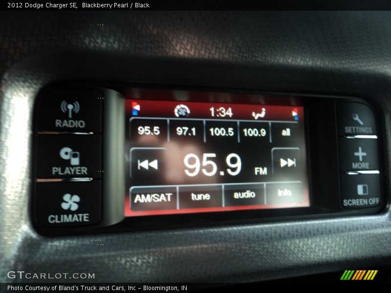 Blackberry Pearl / Black 2012 Dodge Charger SE