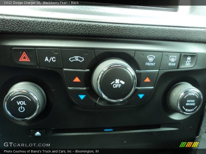 Blackberry Pearl / Black 2012 Dodge Charger SE