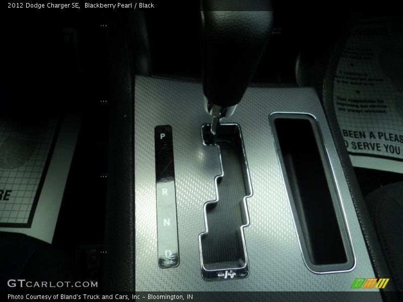 Blackberry Pearl / Black 2012 Dodge Charger SE