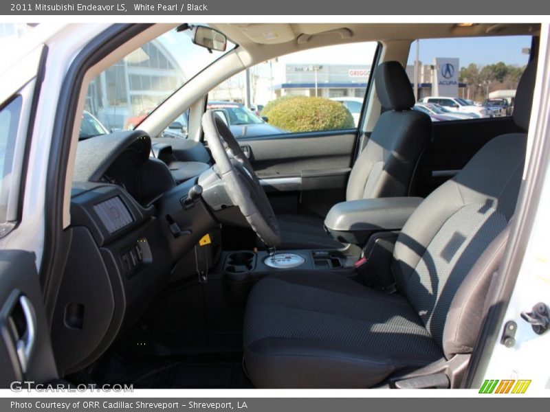 White Pearl / Black 2011 Mitsubishi Endeavor LS
