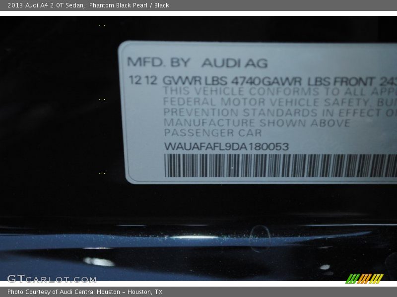 Phantom Black Pearl / Black 2013 Audi A4 2.0T Sedan