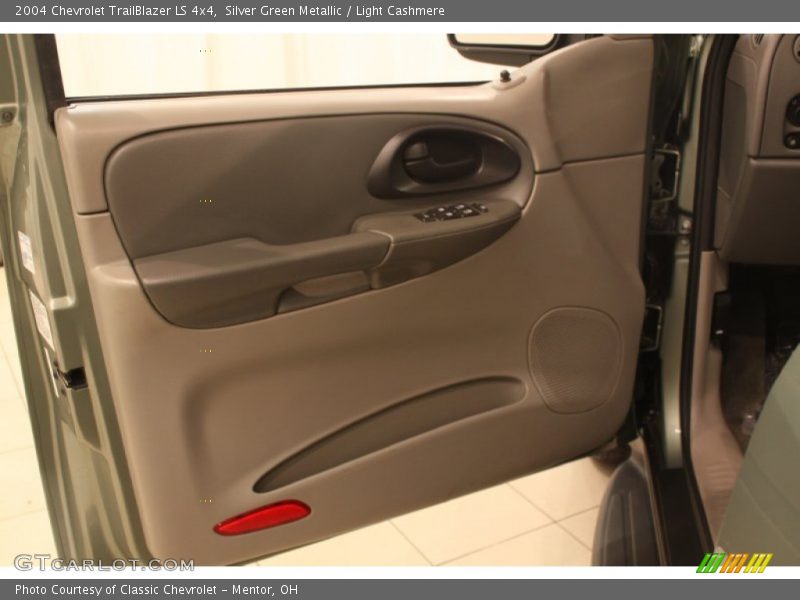 Silver Green Metallic / Light Cashmere 2004 Chevrolet TrailBlazer LS 4x4