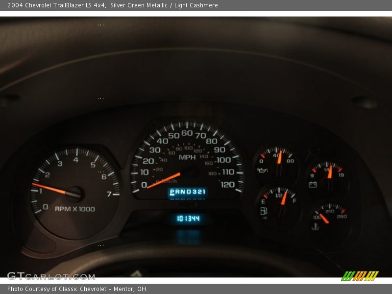 Silver Green Metallic / Light Cashmere 2004 Chevrolet TrailBlazer LS 4x4