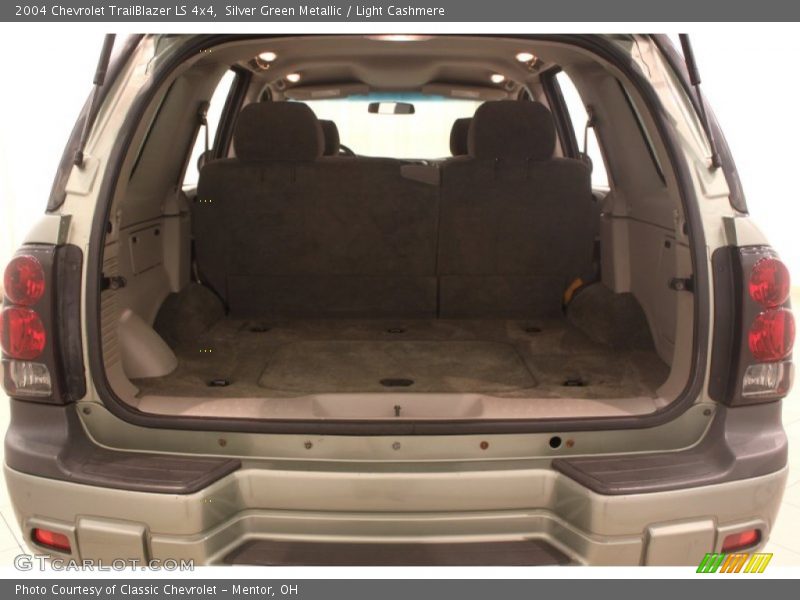 Silver Green Metallic / Light Cashmere 2004 Chevrolet TrailBlazer LS 4x4
