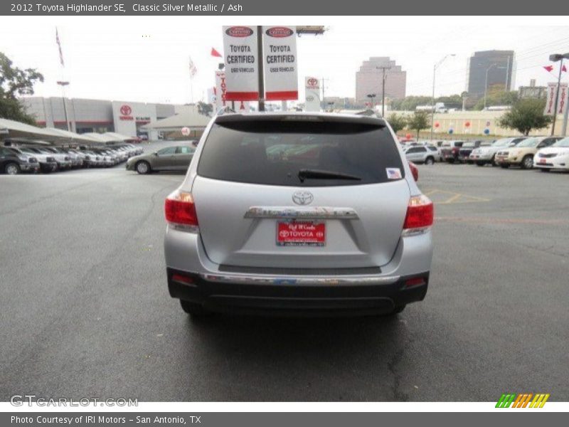 Classic Silver Metallic / Ash 2012 Toyota Highlander SE