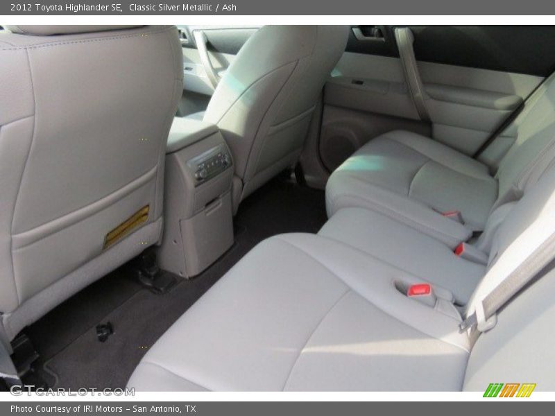 Classic Silver Metallic / Ash 2012 Toyota Highlander SE