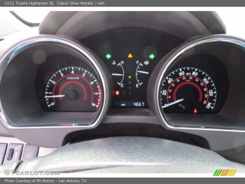 Classic Silver Metallic / Ash 2012 Toyota Highlander SE