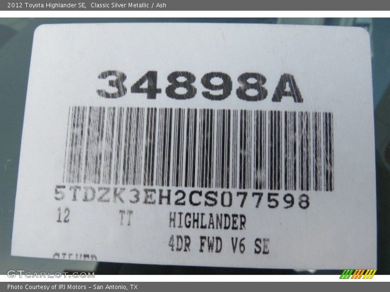 Classic Silver Metallic / Ash 2012 Toyota Highlander SE