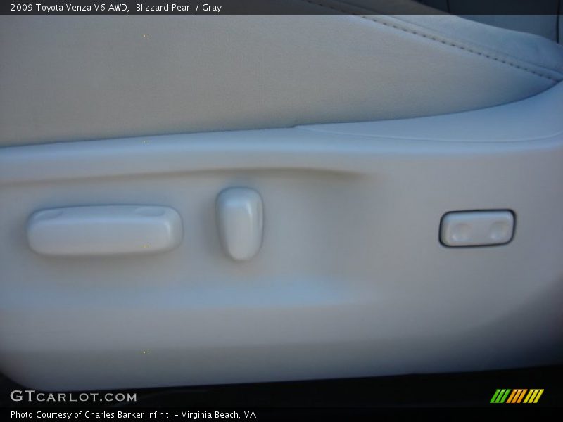 Blizzard Pearl / Gray 2009 Toyota Venza V6 AWD