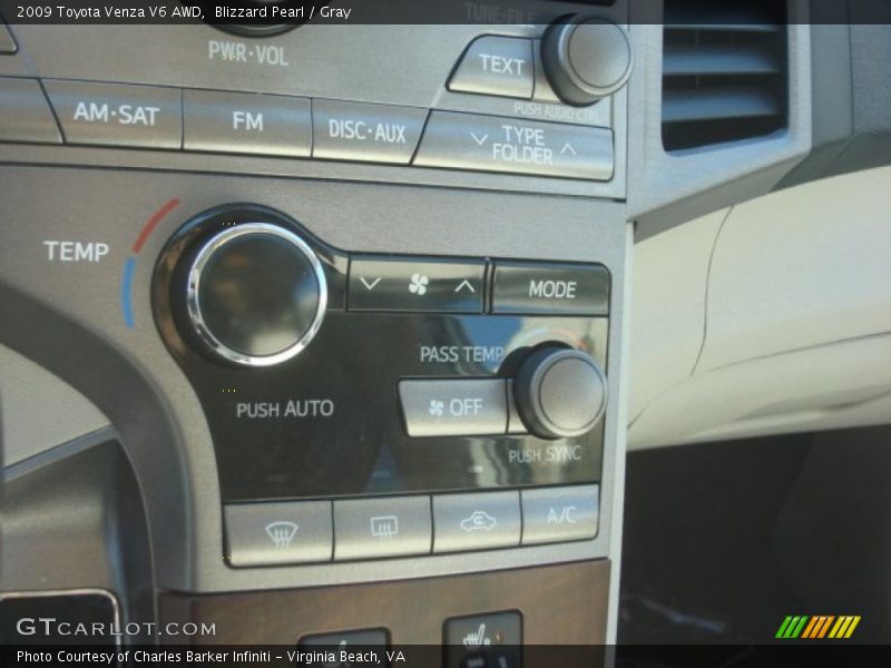 Blizzard Pearl / Gray 2009 Toyota Venza V6 AWD