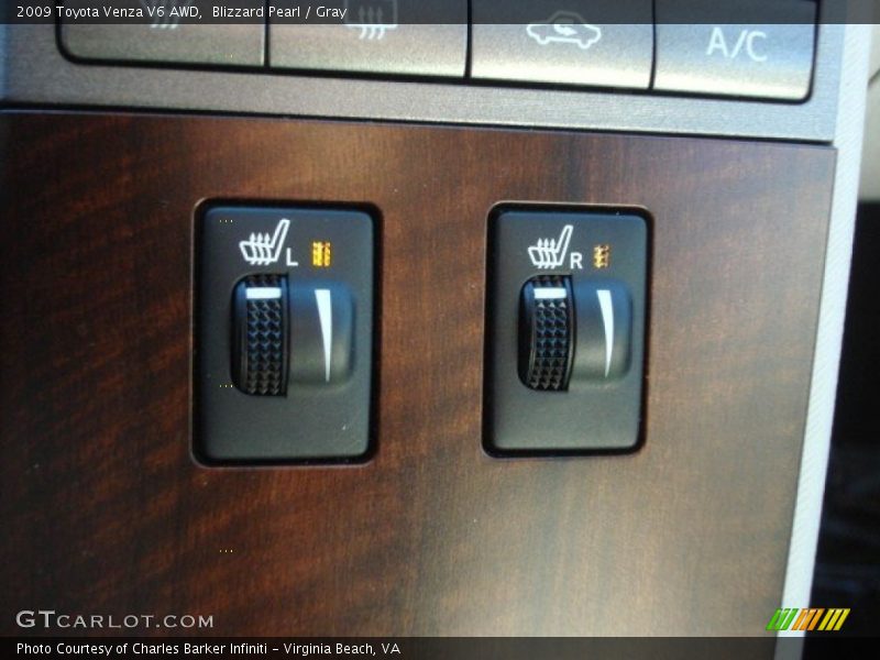 Blizzard Pearl / Gray 2009 Toyota Venza V6 AWD