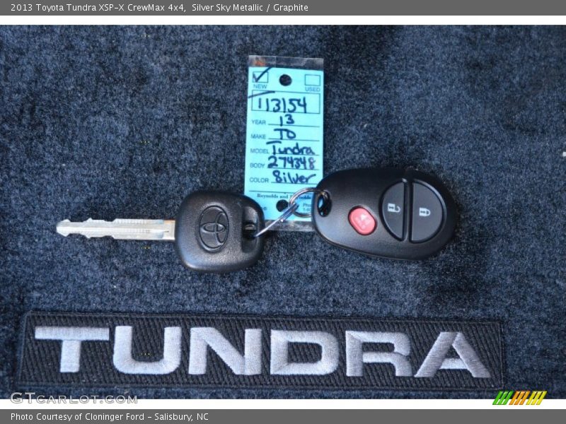 Keys of 2013 Tundra XSP-X CrewMax 4x4
