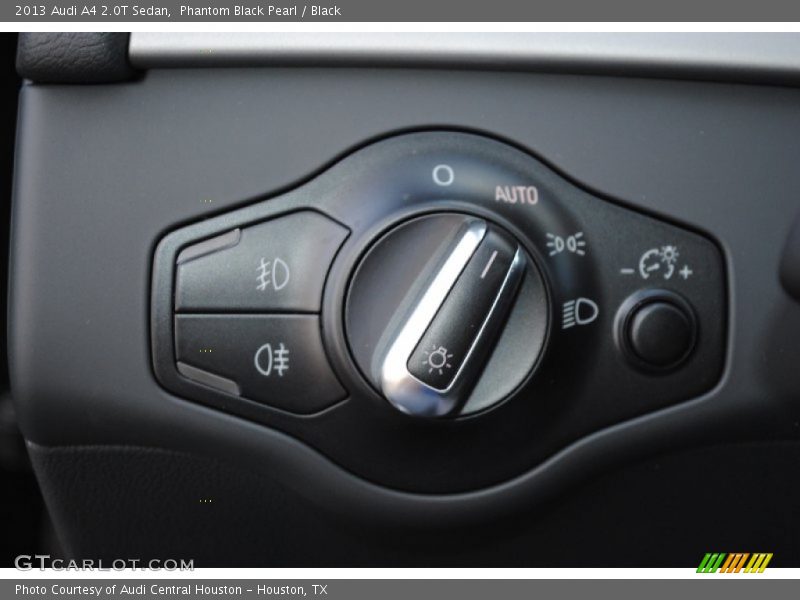 Phantom Black Pearl / Black 2013 Audi A4 2.0T Sedan