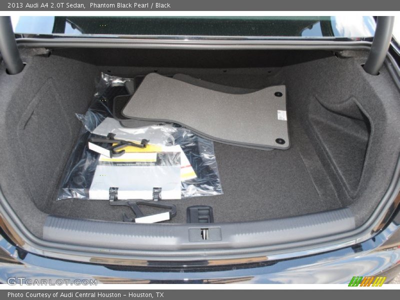 Phantom Black Pearl / Black 2013 Audi A4 2.0T Sedan