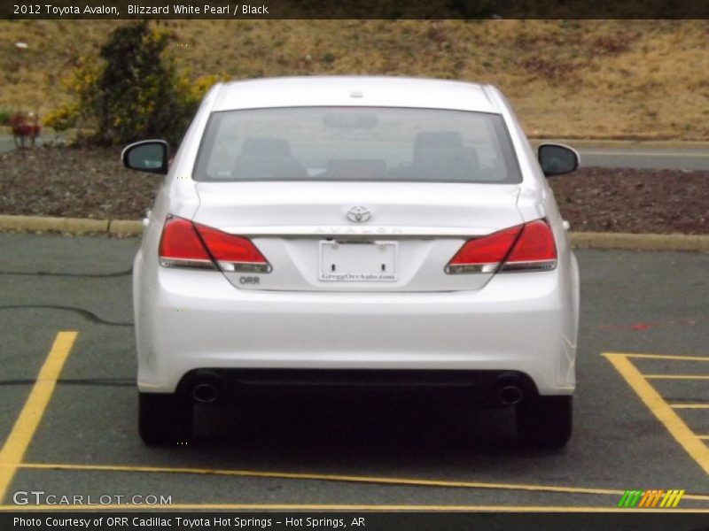 Blizzard White Pearl / Black 2012 Toyota Avalon