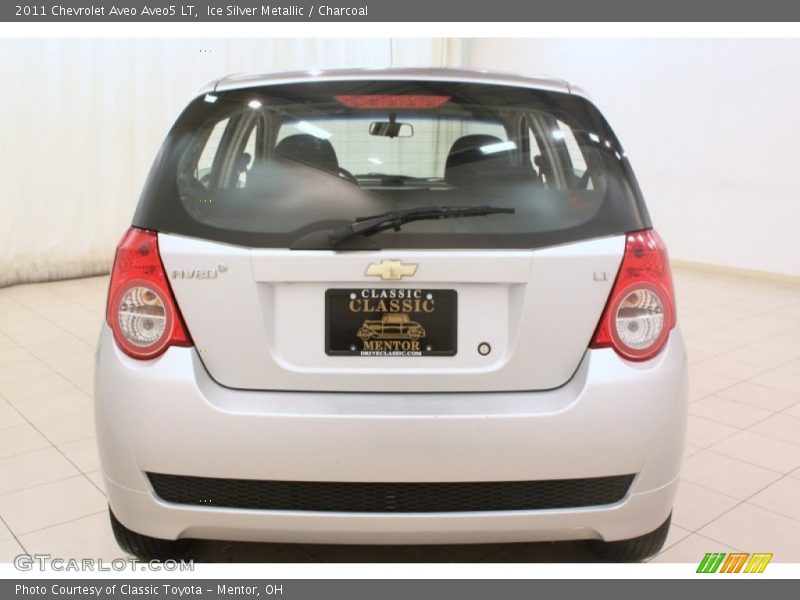 Ice Silver Metallic / Charcoal 2011 Chevrolet Aveo Aveo5 LT
