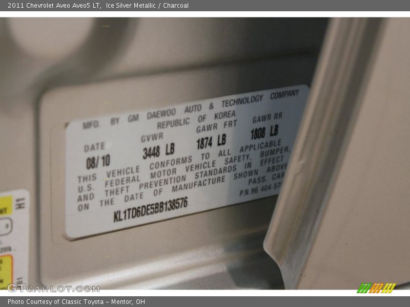 Ice Silver Metallic / Charcoal 2011 Chevrolet Aveo Aveo5 LT