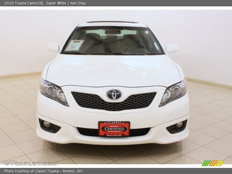 Super White / Ash Gray 2010 Toyota Camry SE