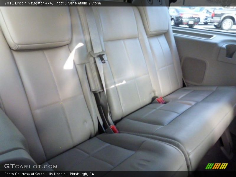 Ingot Silver Metallic / Stone 2011 Lincoln Navigator 4x4